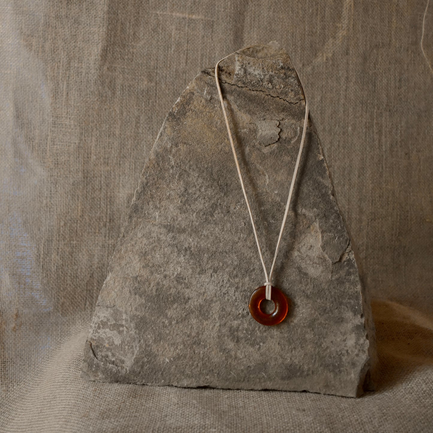 EARTH NECKLACE | Light Amber/Buckskin